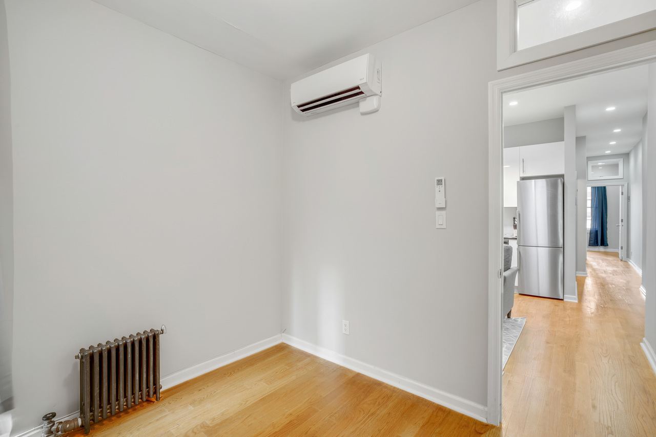 #480: Upper East Side - Full Bedroom A - 16