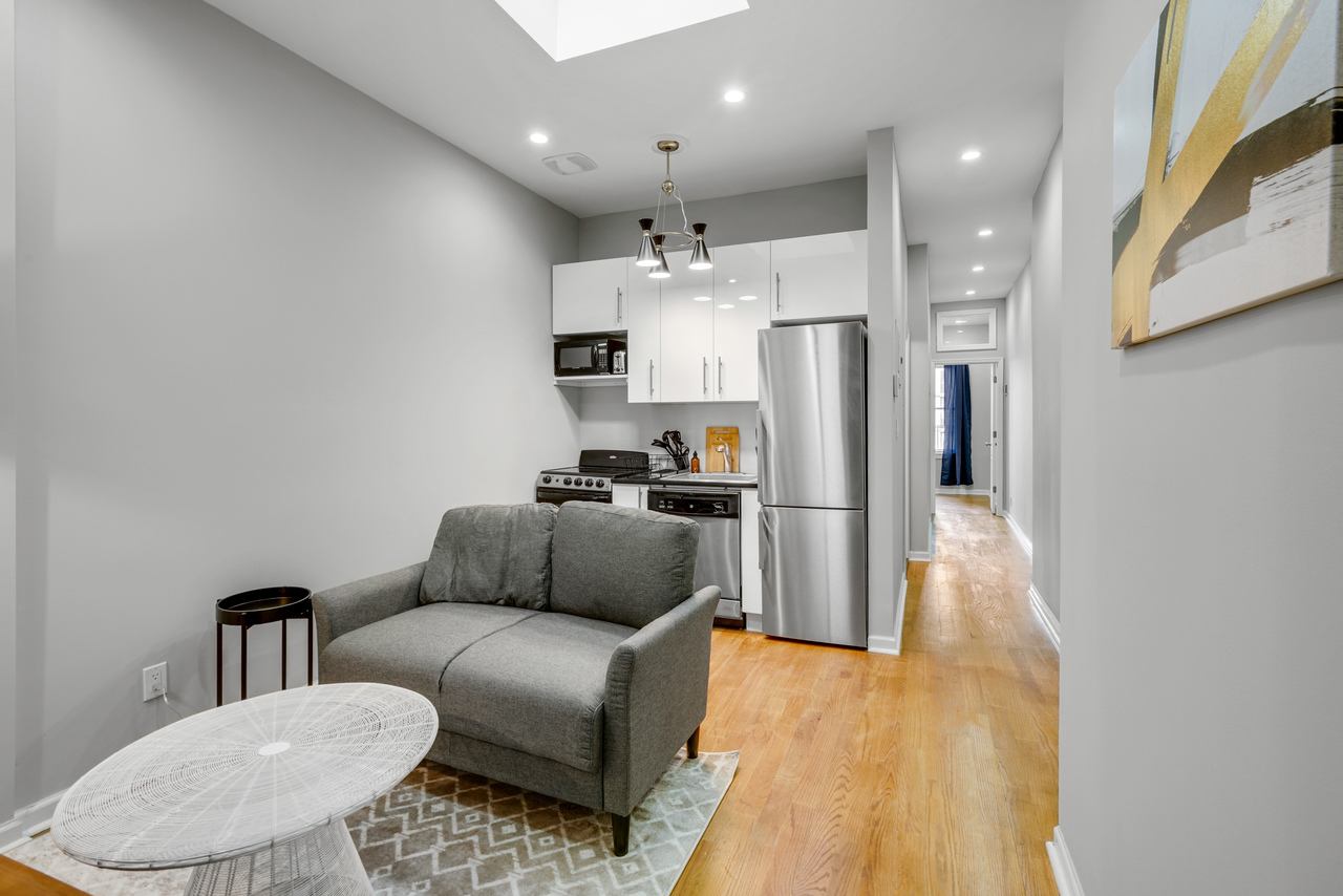 #480: Upper East Side - Full Bedroom A - #480: Upper East Side - Gallery - 1