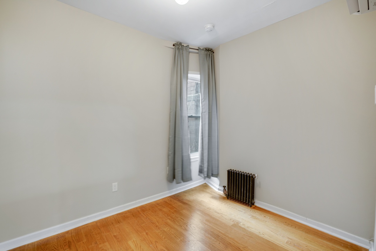 #480: Upper East Side - Full Bedroom A - 15