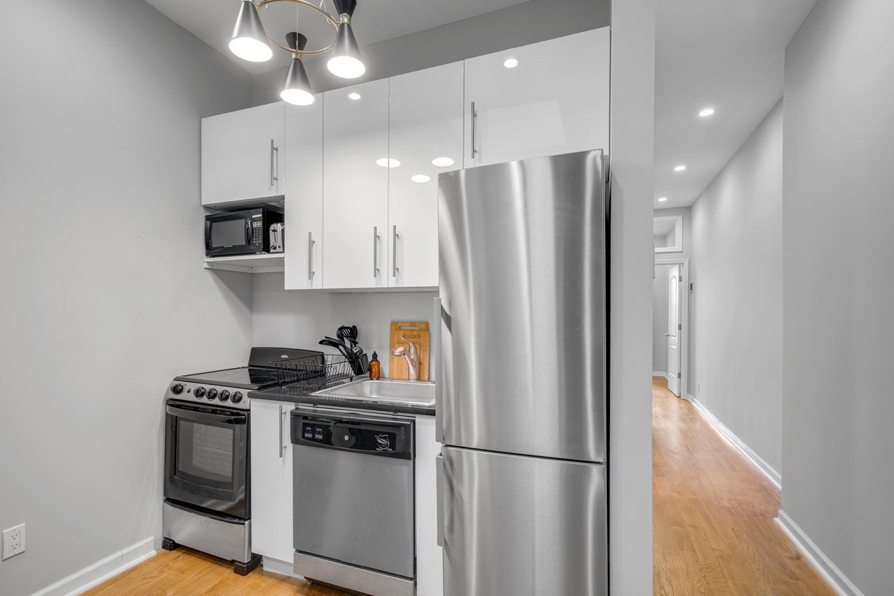  #480: Upper East Side - Full Bedroom A  -  #480: Upper East Side  - Gallery -  3