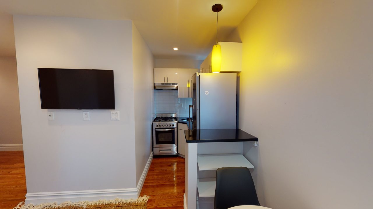 #974: East Village - 1 Bedroom (Full) - #974: East Village - Gallery - 12