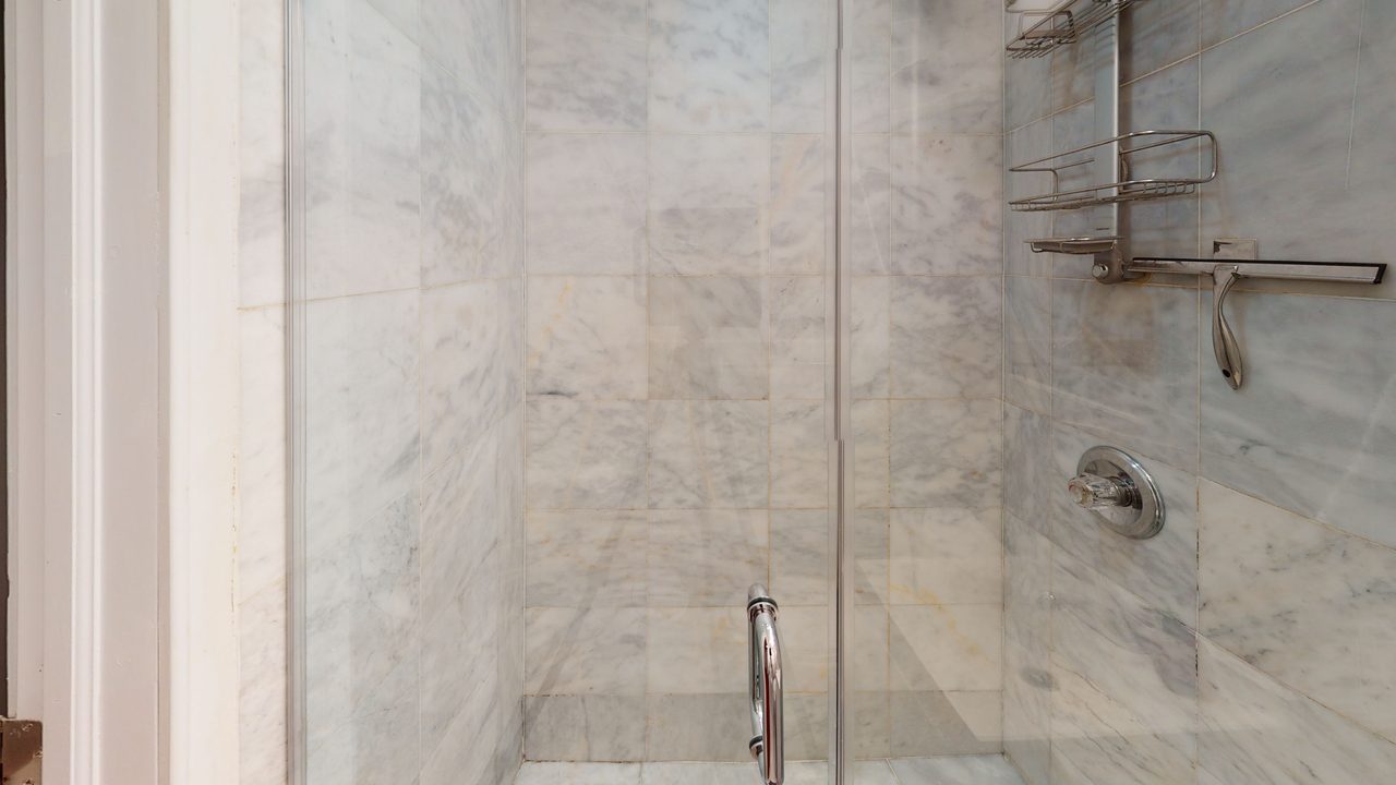  #974: East Village - 1 Bedroom (Full)  -  #974: East Village  - Gallery -  10