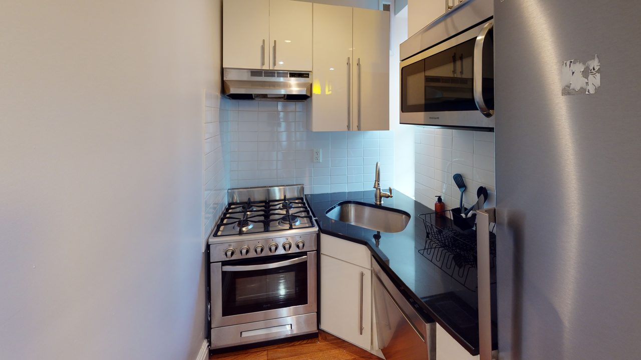 #974: East Village - 1 Bedroom (Full) - #974: East Village - Gallery - 12