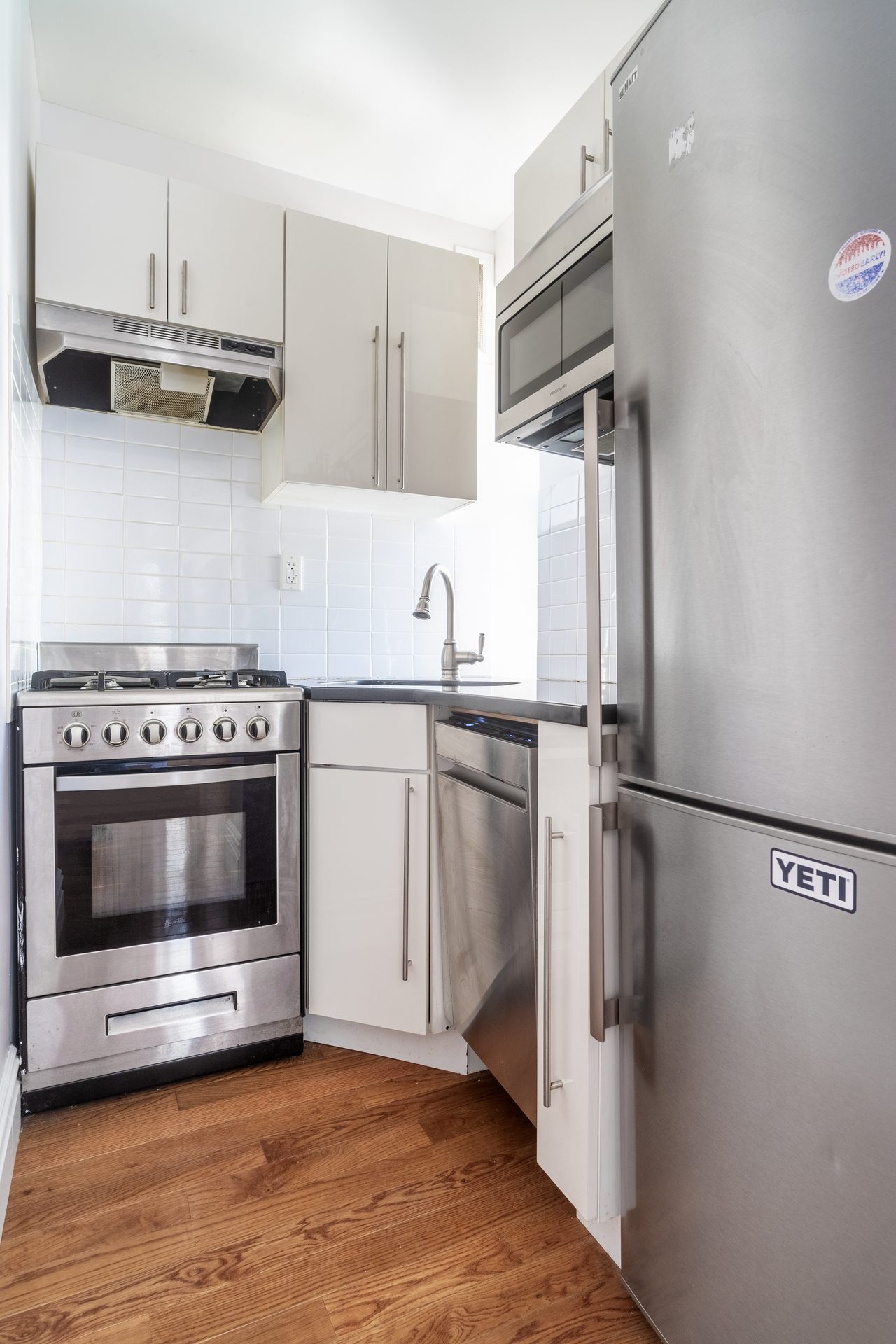 #974: East Village - 1 Bedroom (Full) - #974: East Village - Gallery - 28