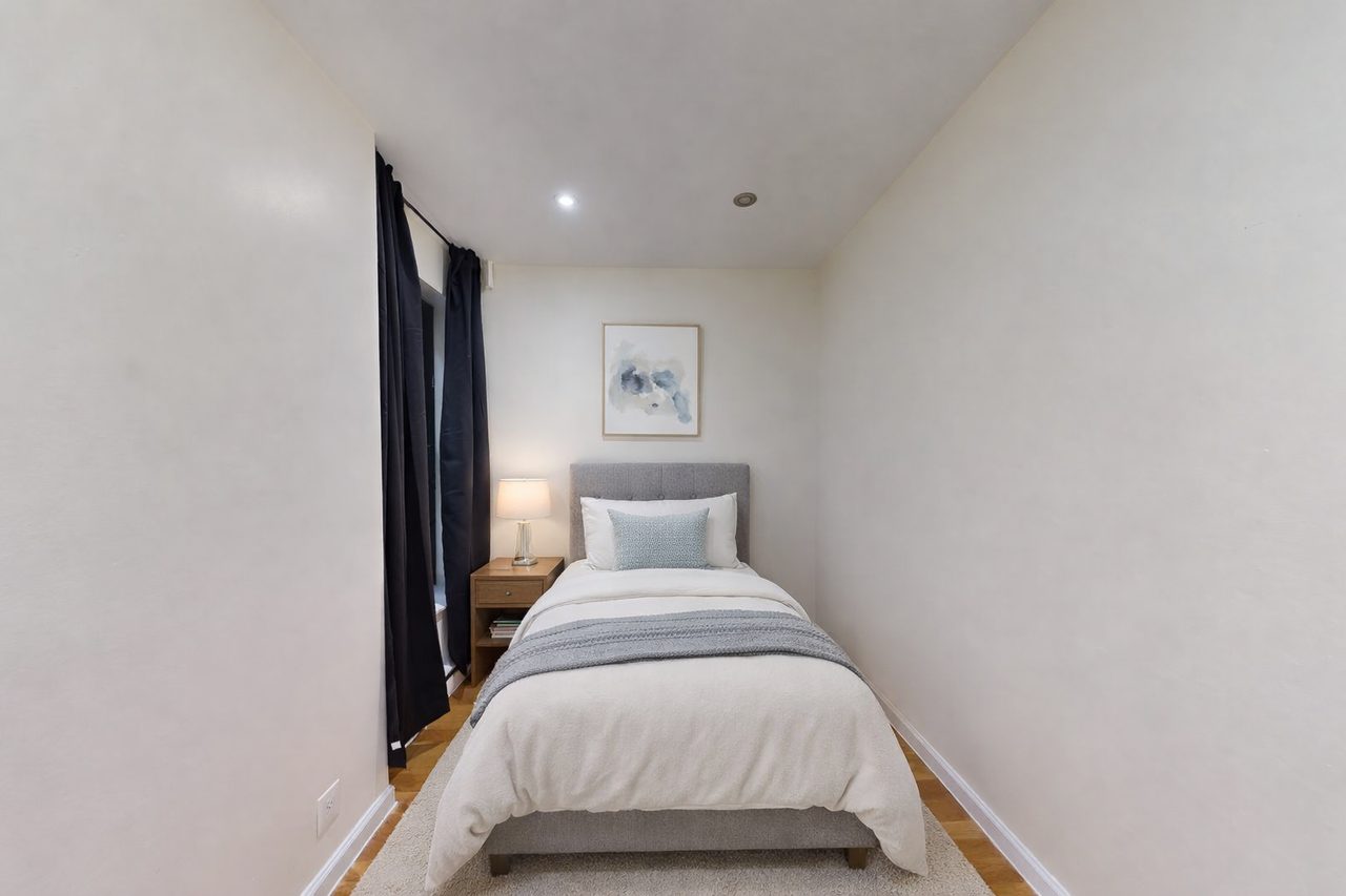 #1797: Upper West Side - Queen Bedroom C - #1797: Upper West Side - Gallery - 8