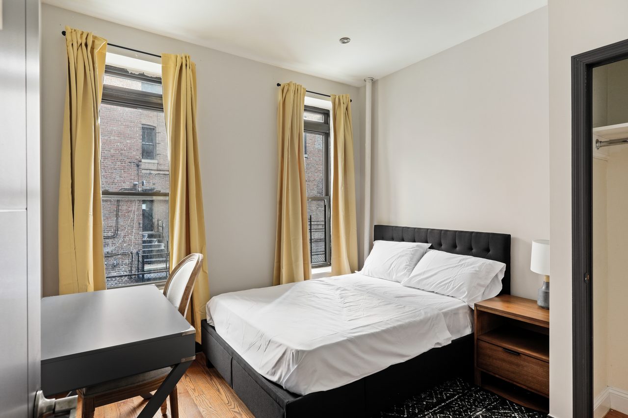 #756: Upper West Side - Queen Bedroom B - 1