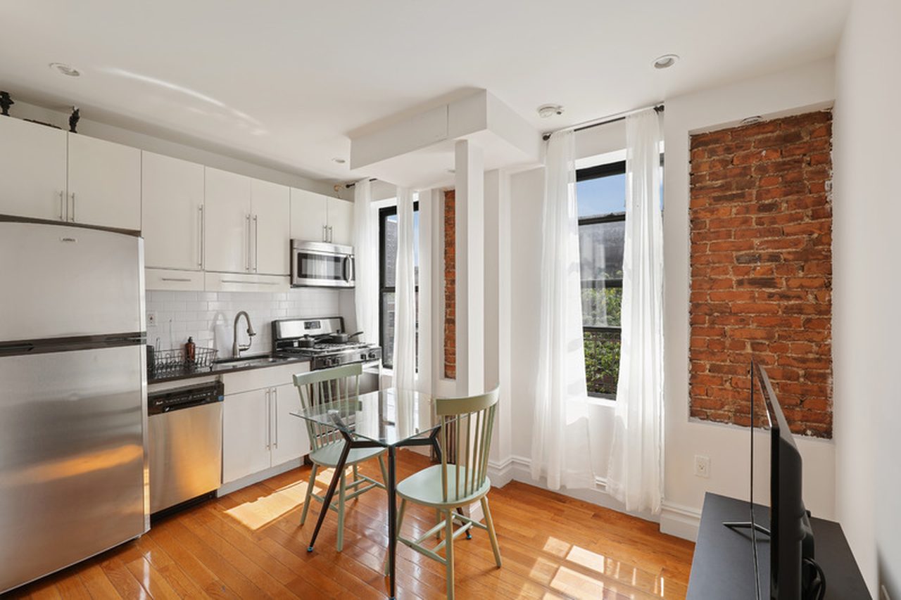 #704: East Harlem - Queen Bedroom B - #704: East Harlem - Gallery - 7