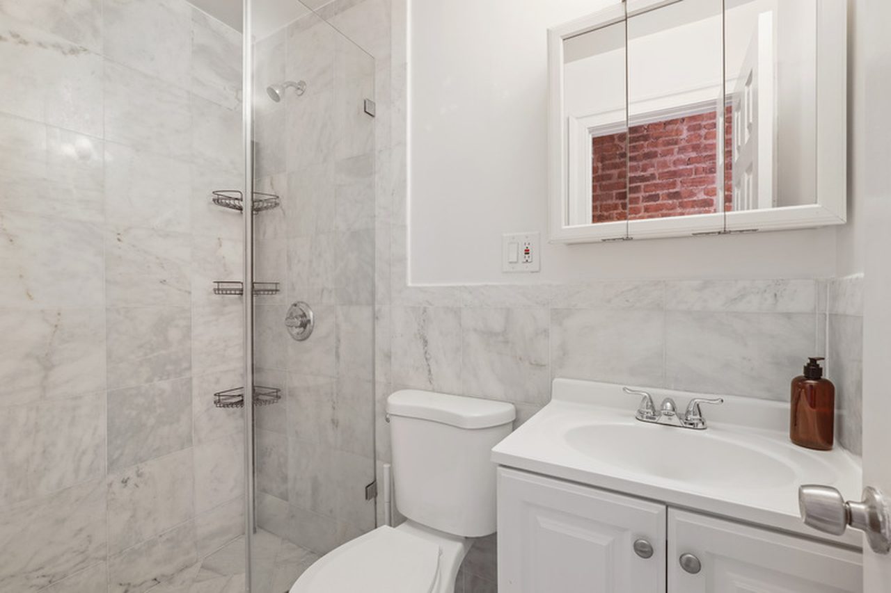 #704: East Harlem - Queen Bedroom A W/Private Bathroom - 5