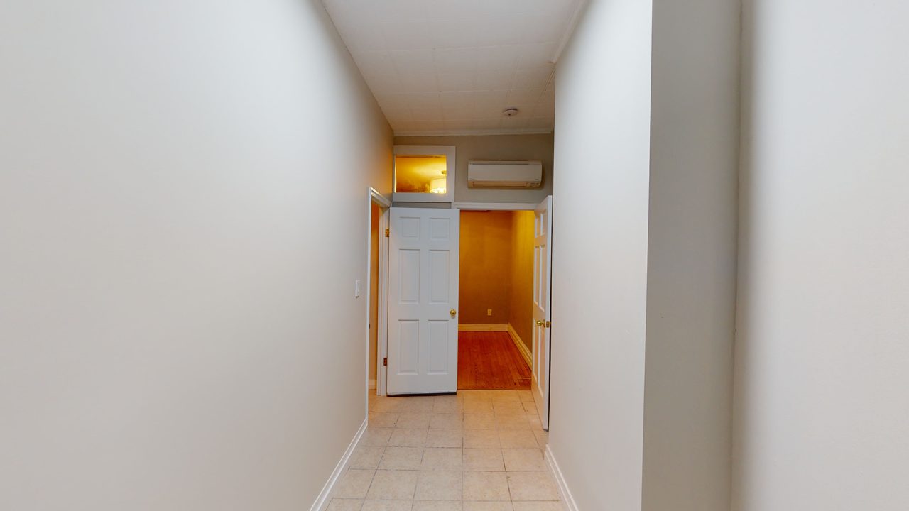  #586: Sunset Park - Full Bedroom F  -  #586: Sunset Park  - Gallery -  14