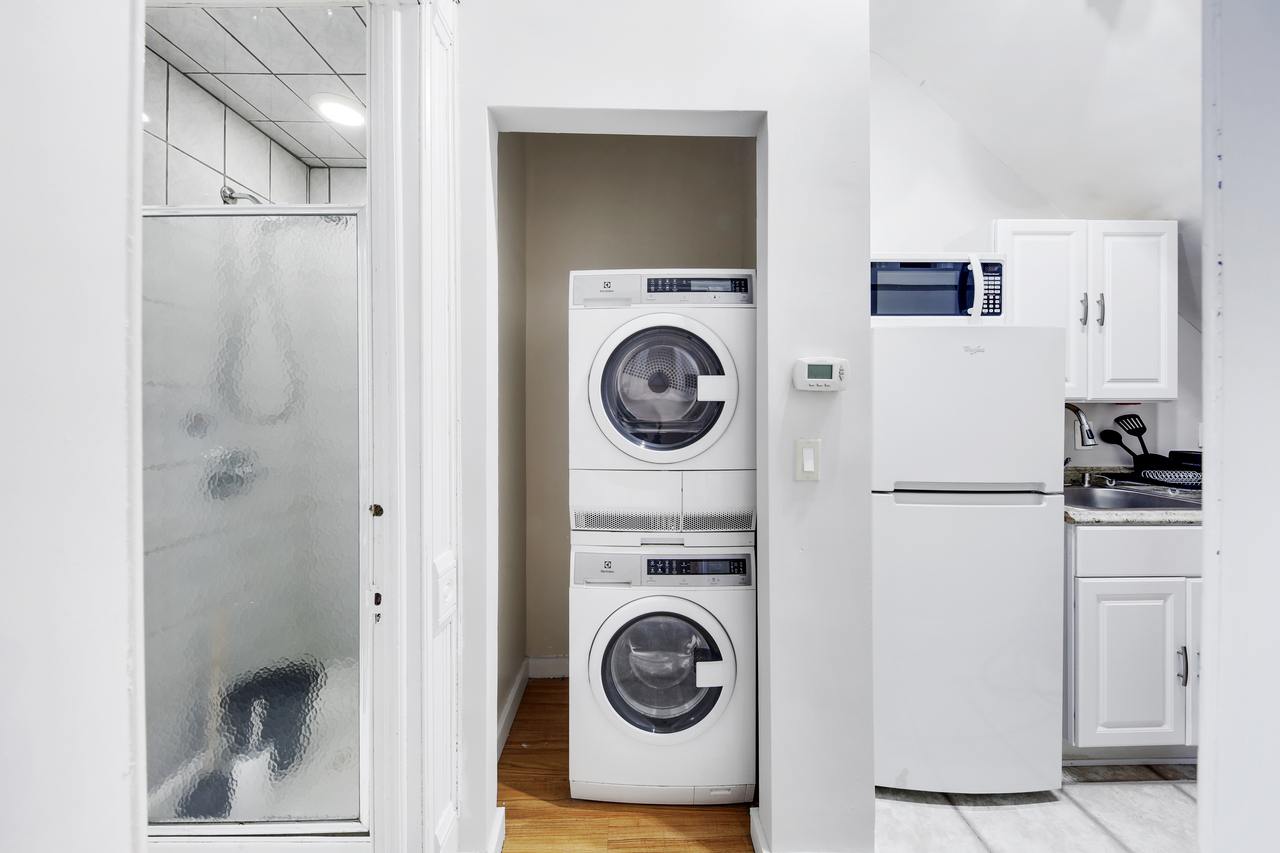  #586: Sunset Park - Full Bedroom C  -  #586: Sunset Park  - Gallery -  6