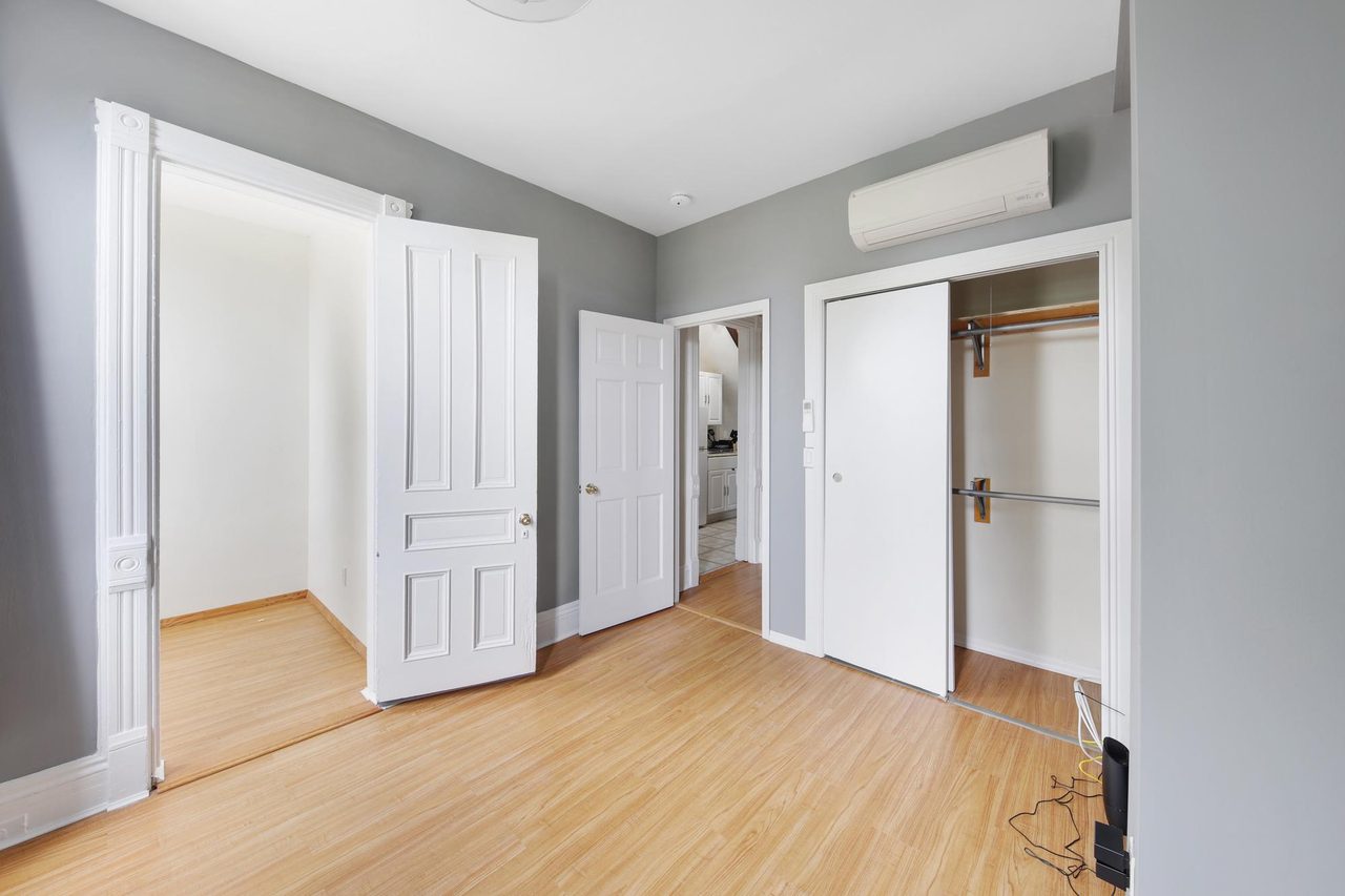  #586: Sunset Park - Full Bedroom C  -  #586: Sunset Park  - Gallery -  15