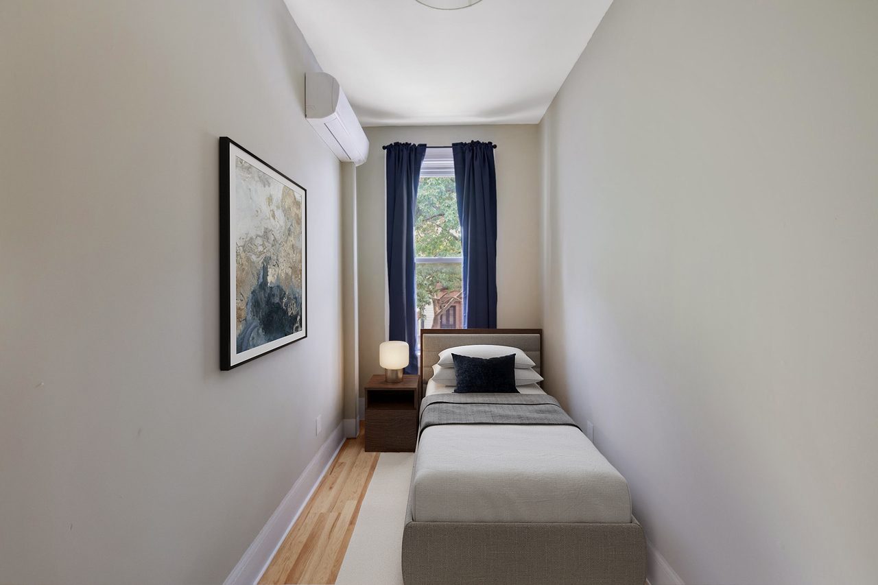  #586: Sunset Park - Full Bedroom D  -  #586: Sunset Park  - Gallery -  15