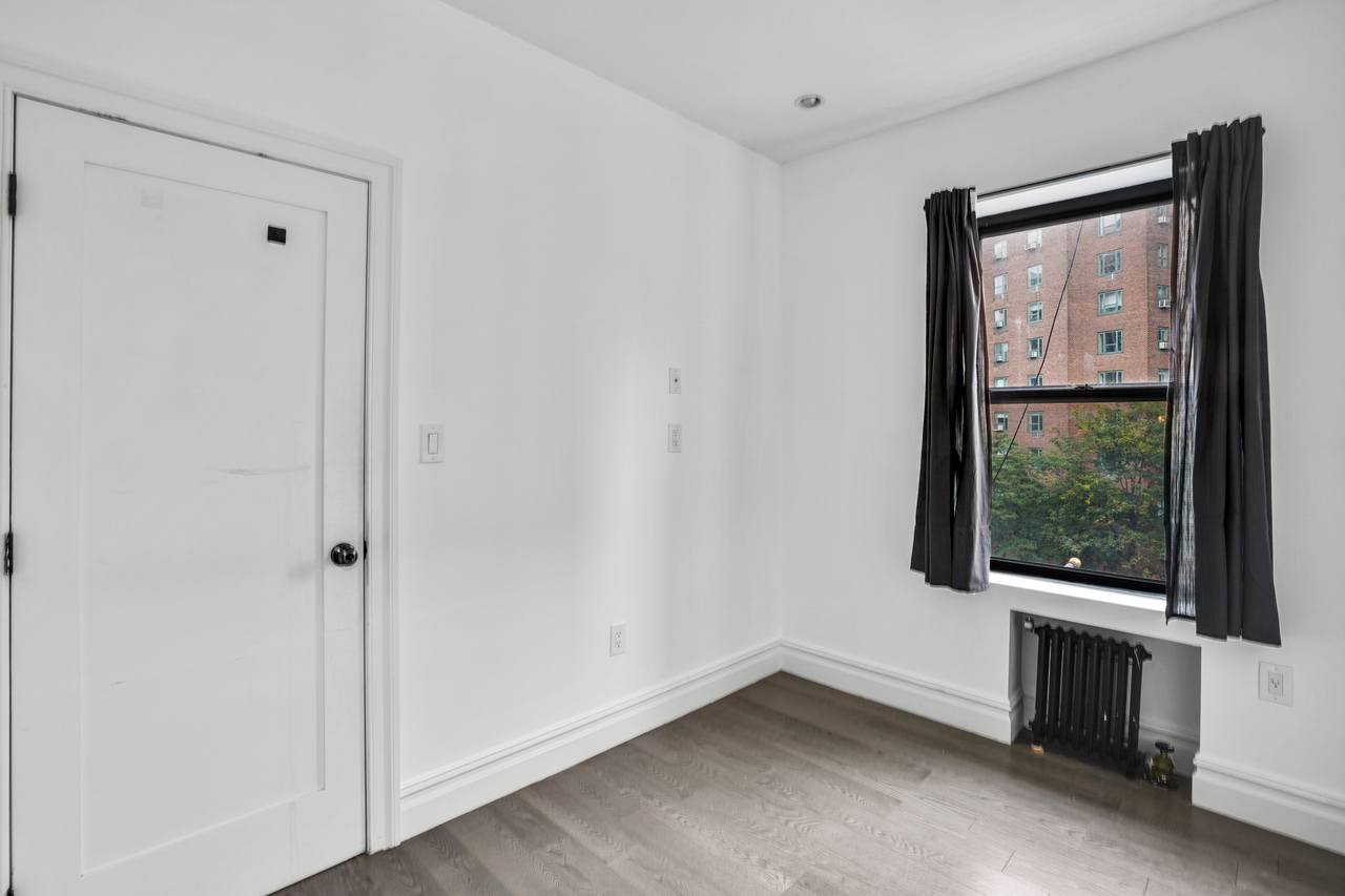  #685: Gramercy - Full Bedroom A  -  #685: Gramercy  - Gallery -  12