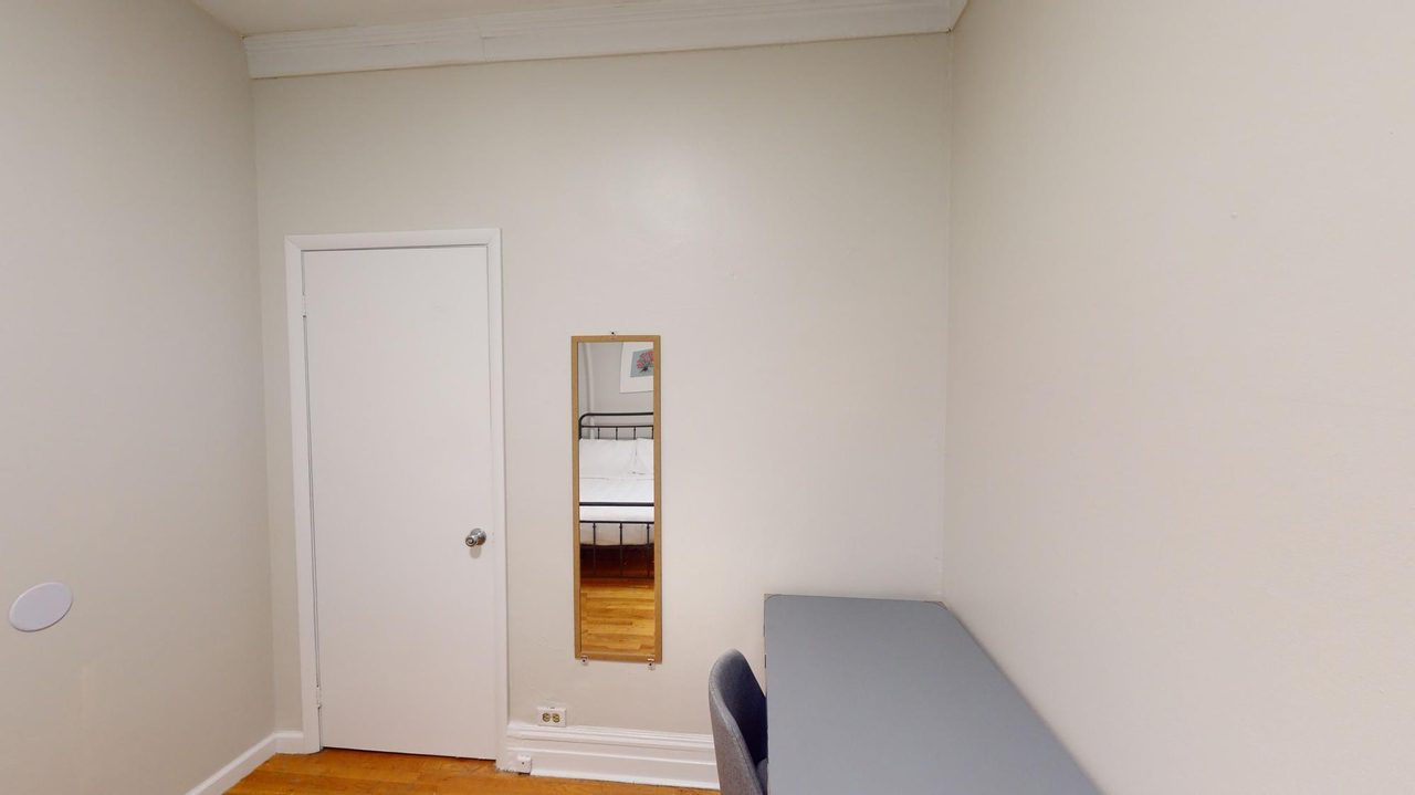  #1606: Chelsea - Full Bedroom C  -  #1606: Chelsea  - Gallery -  3