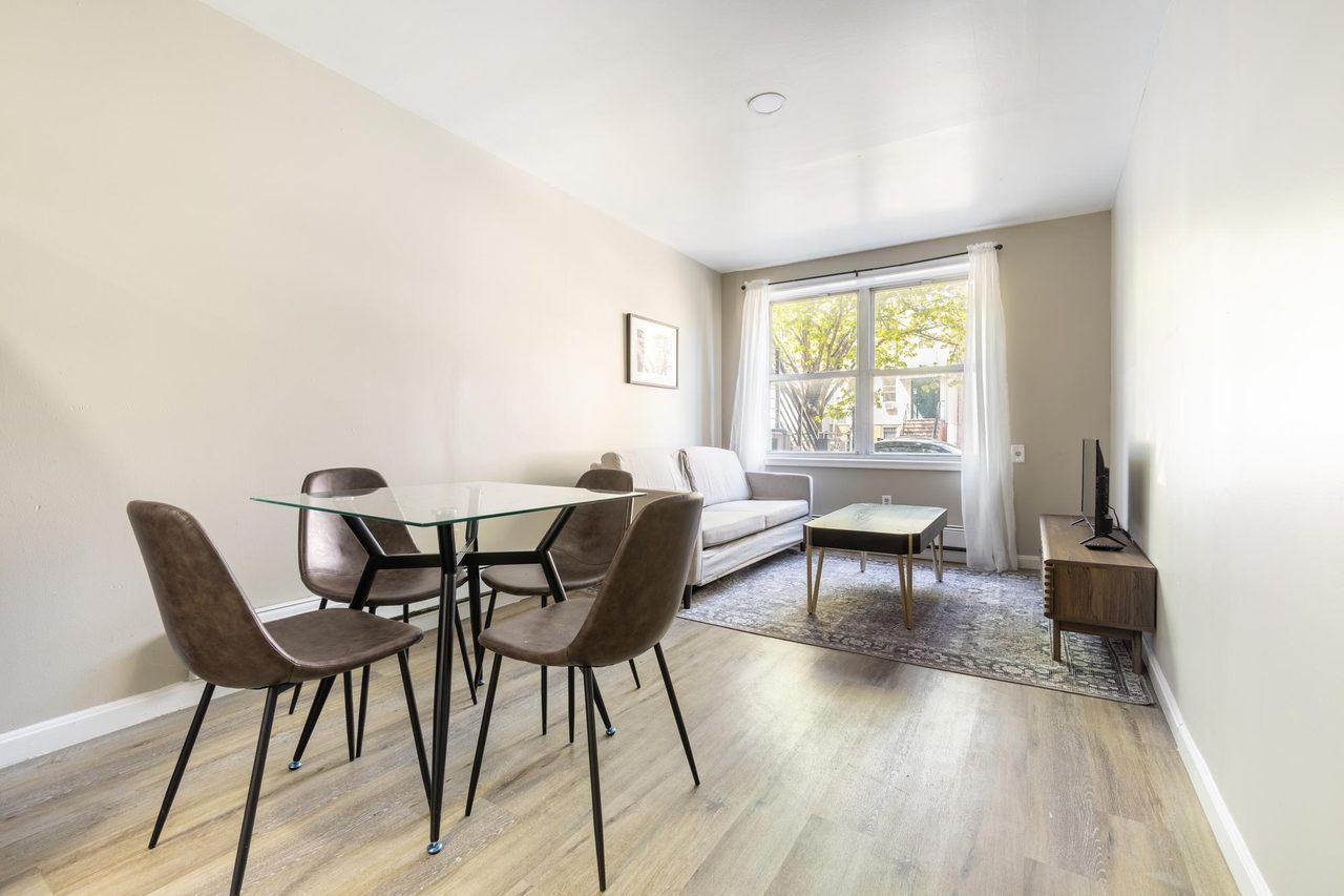  #1078: Fort Greene - Full Bedroom B W/ Private Bathroom  -  #1078: Fort Greene  - Gallery -  15