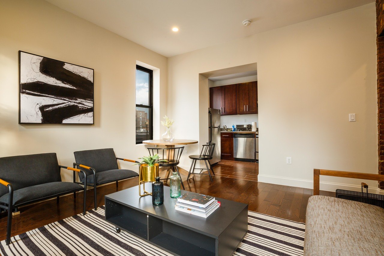 #125: West Harlem - Queen Bedroom C - #125: West Harlem - Gallery - 6
