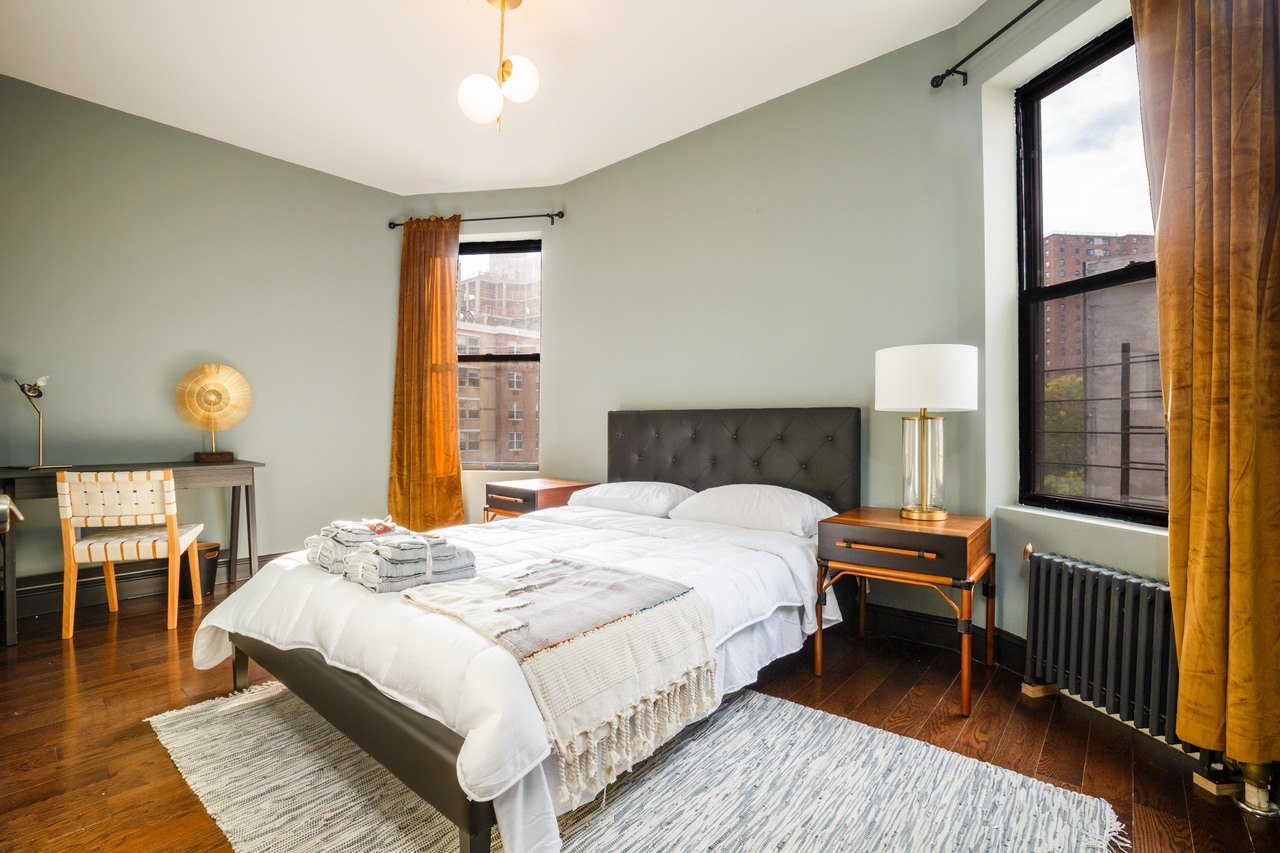 #125: West Harlem - Queen Bedroom A - 9