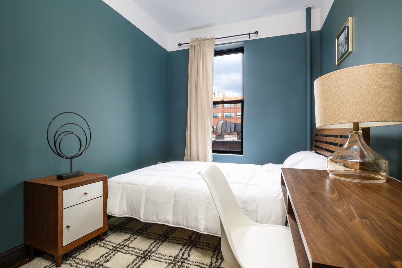 #125: West Harlem - Full Bedroom D - 1