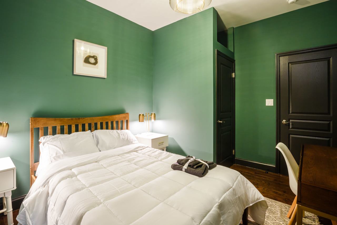 #125: West Harlem - Full Bedroom B - #125: West Harlem - Gallery - 9