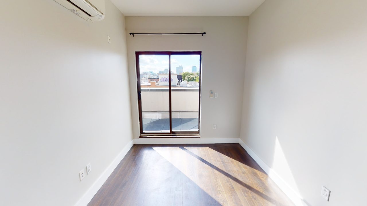 #1563: Bedford-Stuyvesant - Full Bedroom C - 1