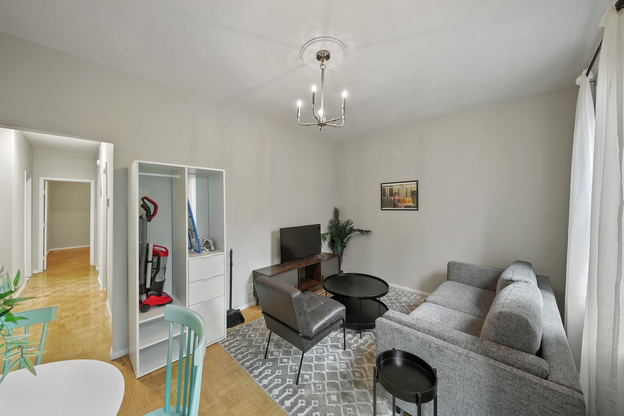  #599: Hamilton Heights - Queen Bedroom B  -  #599: Hamilton Heights  - Gallery -  15