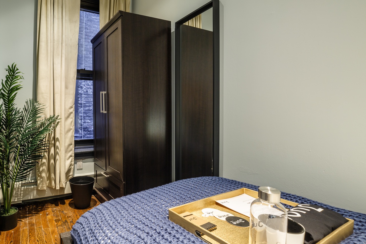 #157: Upper East Side - Twin Bedroom C - #157: Upper East Side - Gallery - 7