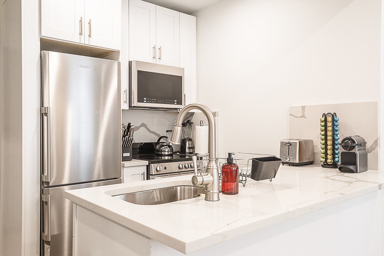 #186: Upper West Side - Full Bedroom A - #186: Upper West Side - Gallery - 9
