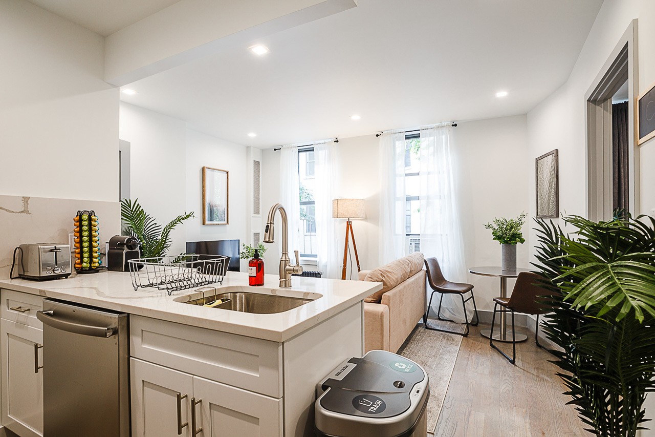 #186: Upper West Side - Full Bedroom C - #186: Upper West Side - Gallery - 6