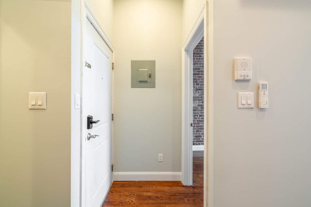 #1533: Central Harlem - 1 Bedroom (Queen) - #1533: Central Harlem - Gallery - 8