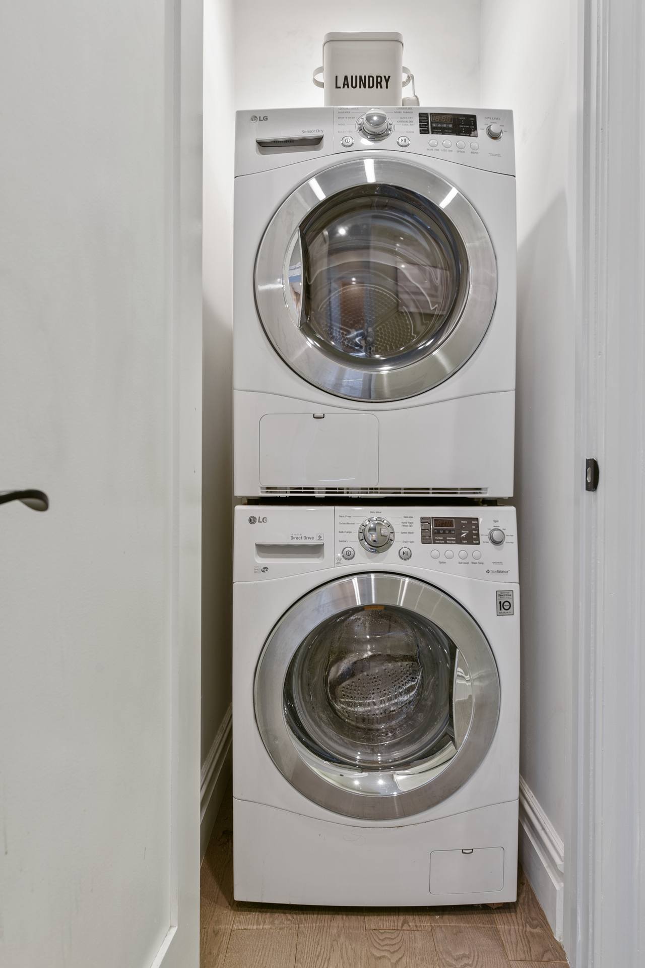  #553: East Village - Queen Bedroom C  -  #553: East Village  - Gallery -  10