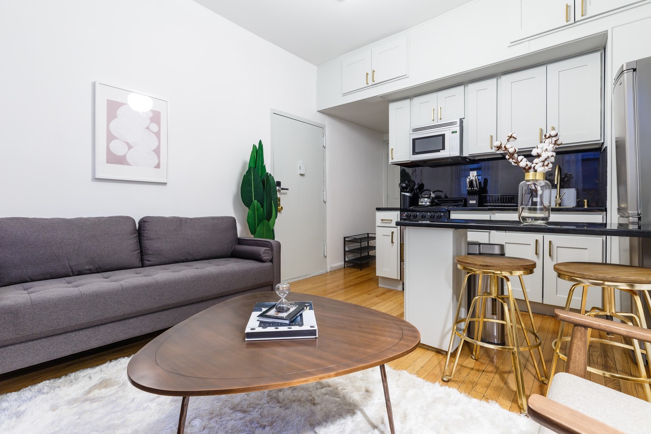 #283: Columbus Circle - 1 Bedroom (Full) - #283: Columbus Circle - Gallery - 4