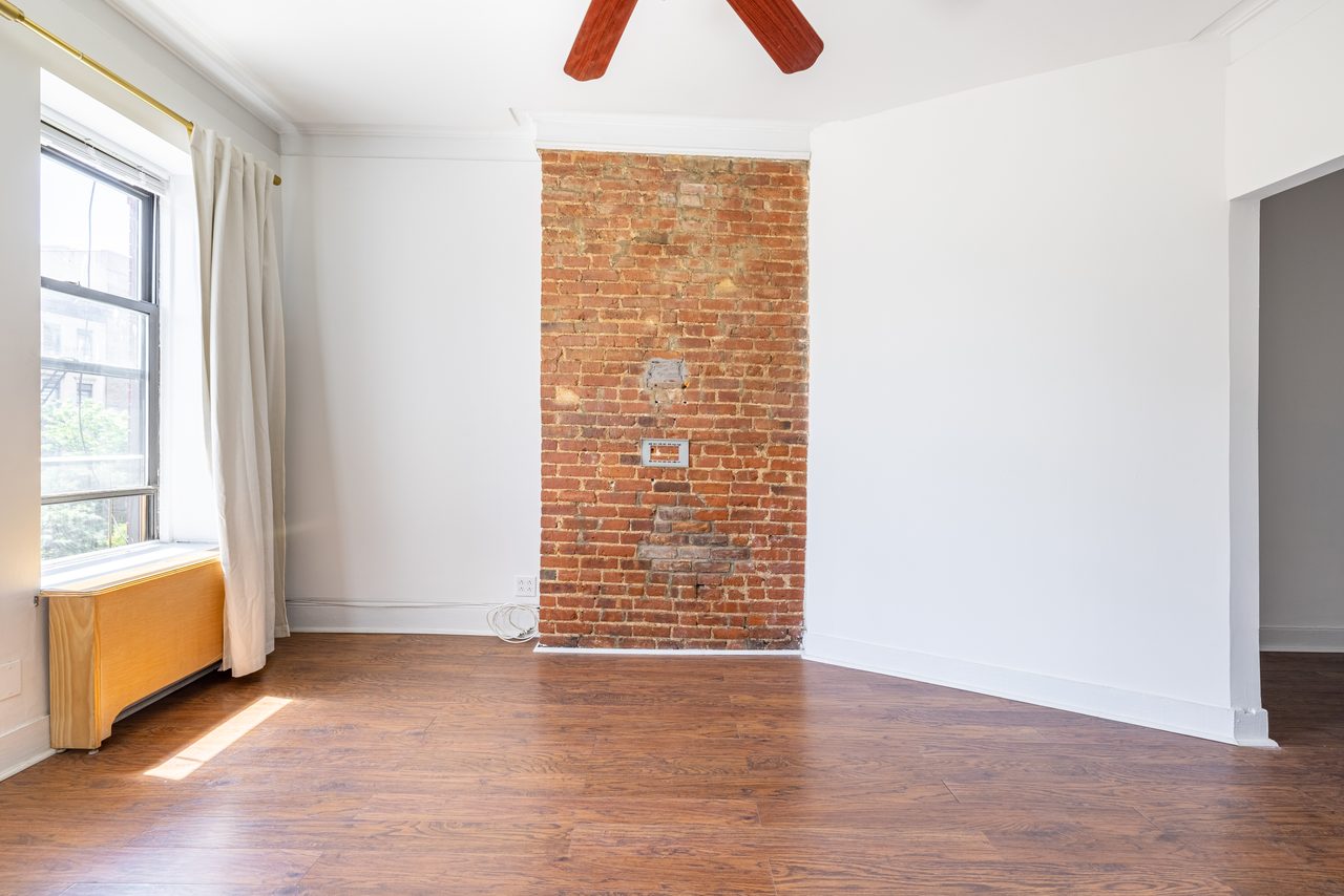 #1354: Upper West Side - 1 Bedroom (Queen) - 6