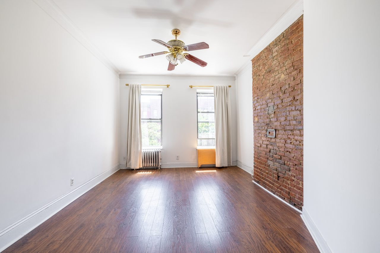 #1354: Upper West Side - 1 Bedroom (Queen) - 8