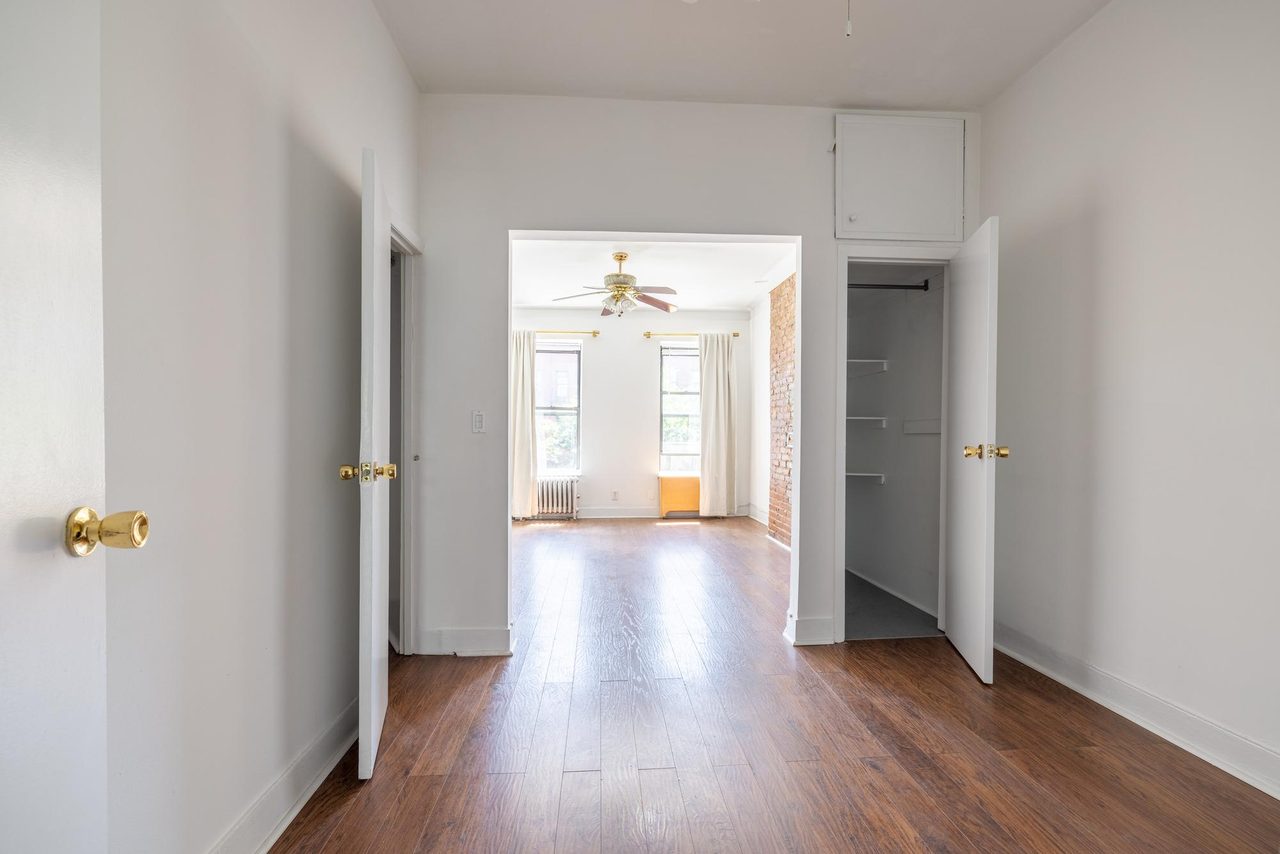 #1354: Upper West Side - 1 Bedroom (Queen) - 2