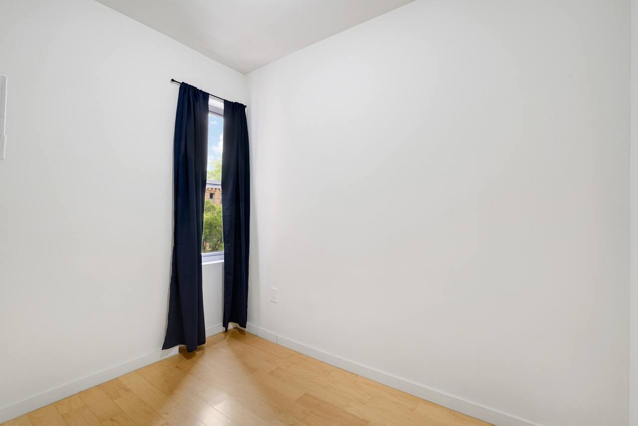 #425: Bedford-Stuyvesant - Twin Bedroom 3B - #425: Bedford-Stuyvesant - Gallery - 17