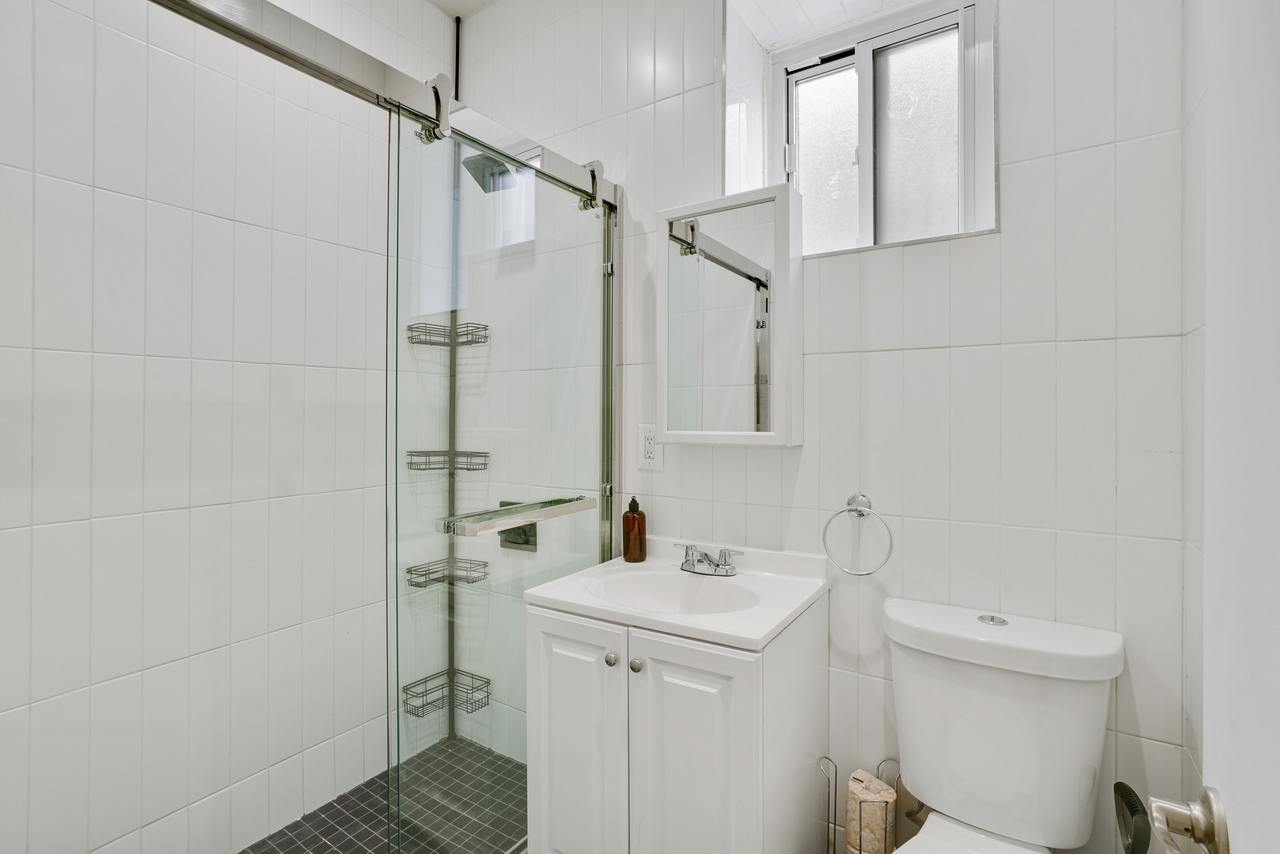 #425: Bedford-Stuyvesant - Full Bedroom 3A - 9
