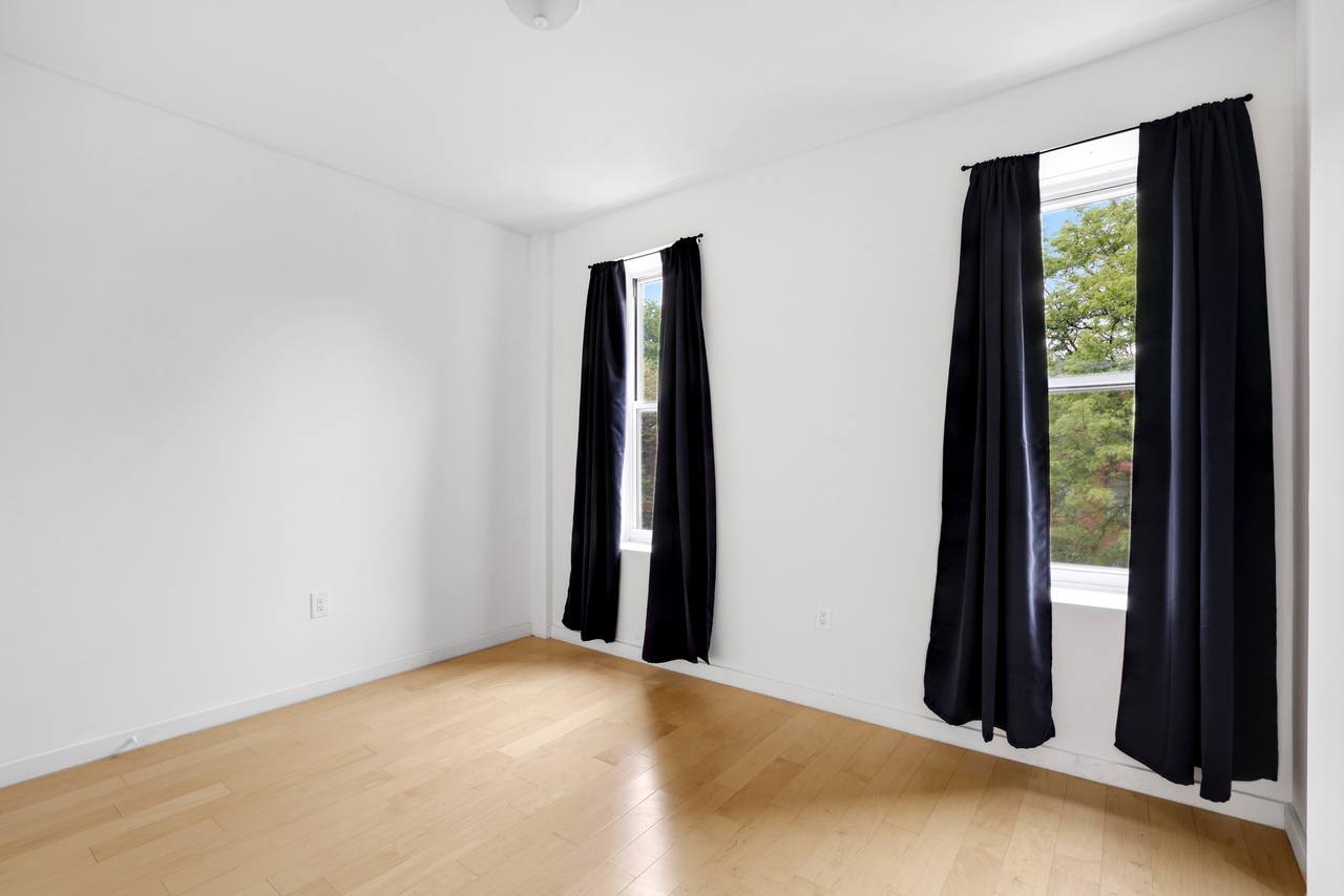 #425: Bedford-Stuyvesant - Full Bedroom 3A - 18