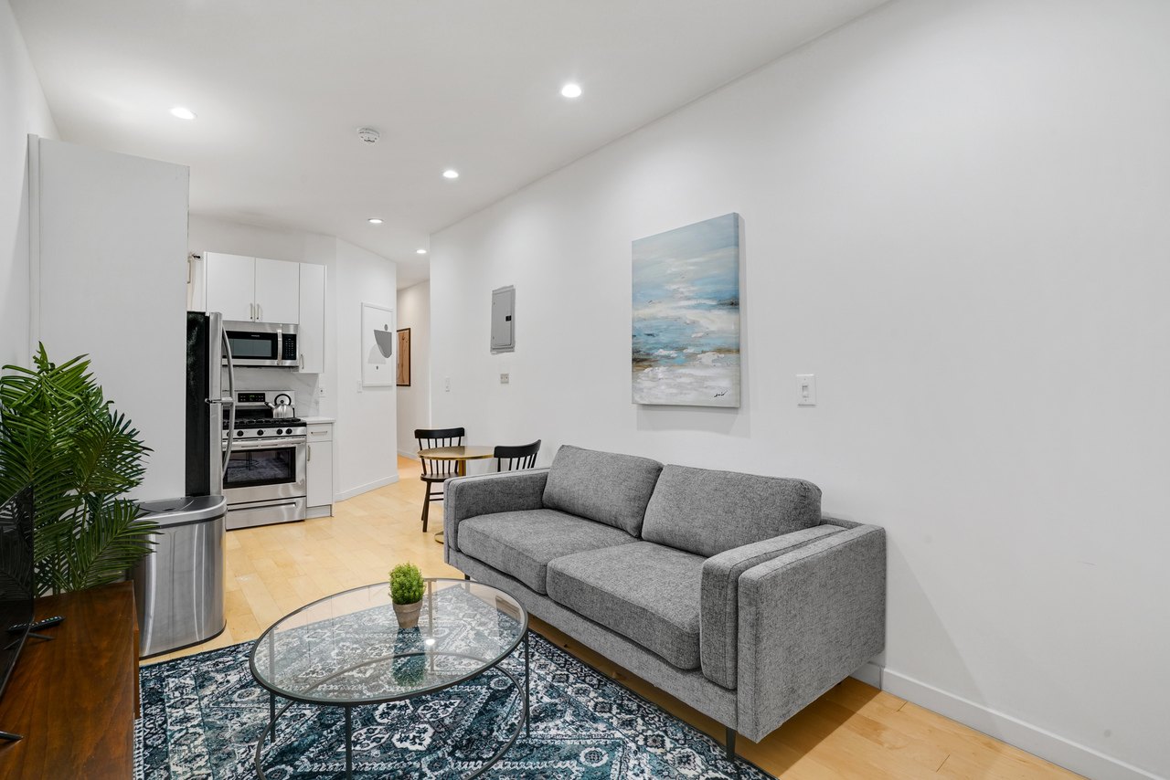 #425: Bedford-Stuyvesant - Full Bedroom 3C - 1