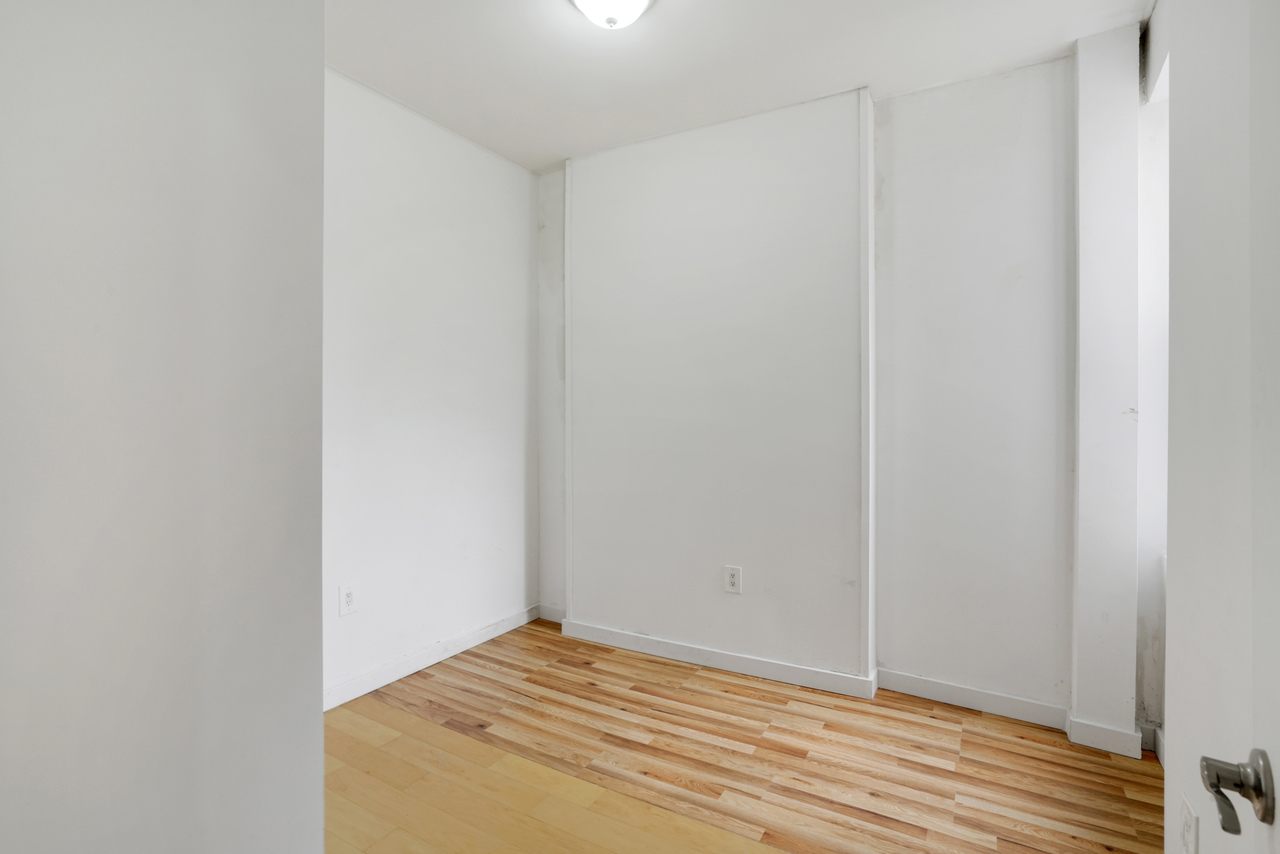 #425: Bedford-Stuyvesant - Full Bedroom 3C - 16