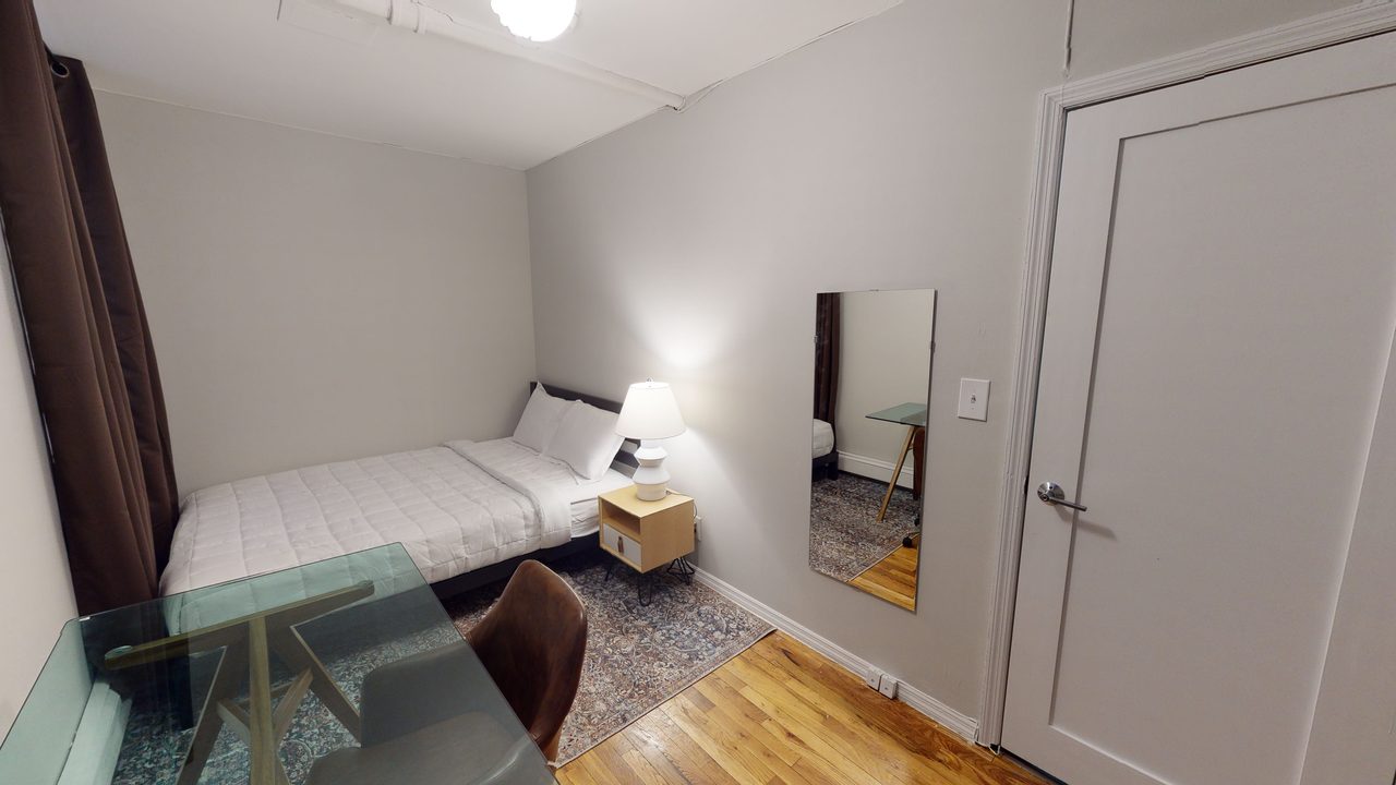 #891: Morningside Heights - Queen Bedroom A - 2