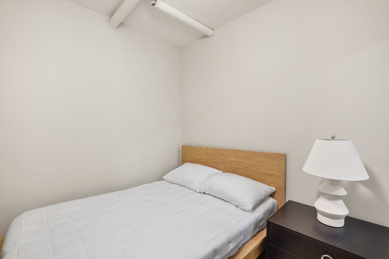 #891: Morningside Heights - Queen Bedroom B - 11