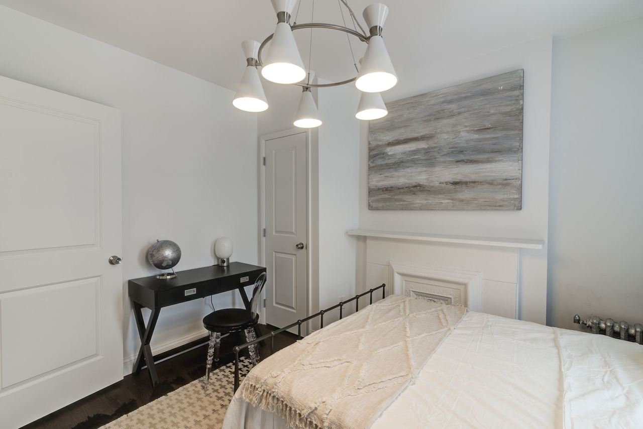 #170: Prospect Heights - Queen Bedroom C - 2