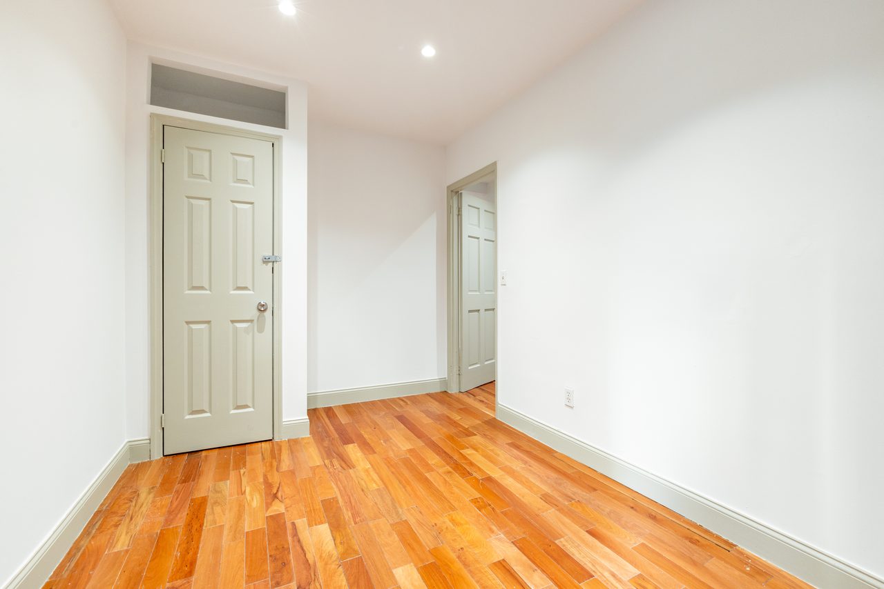#862: Hamilton Heights - Full Bedroom A - 4