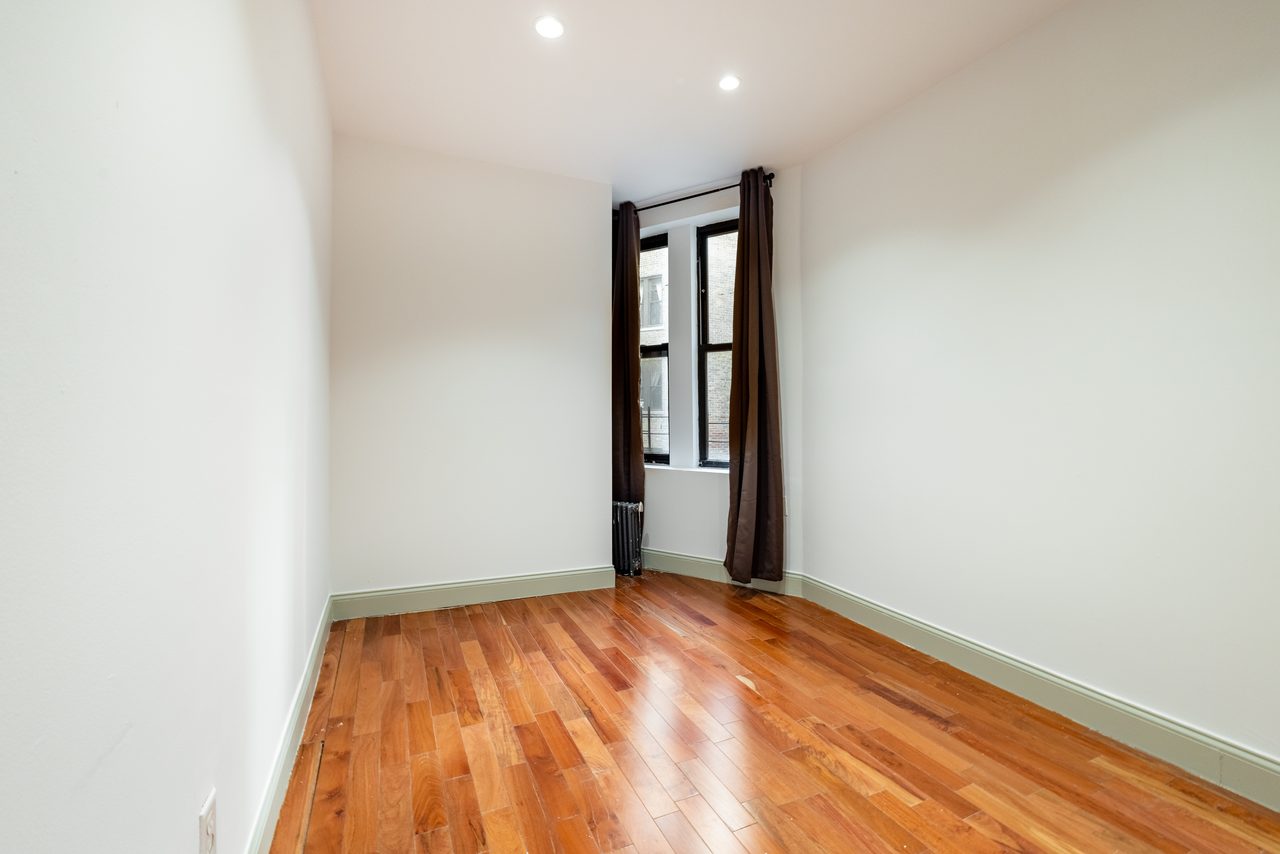 #862: Hamilton Heights - Full Bedroom A - 2