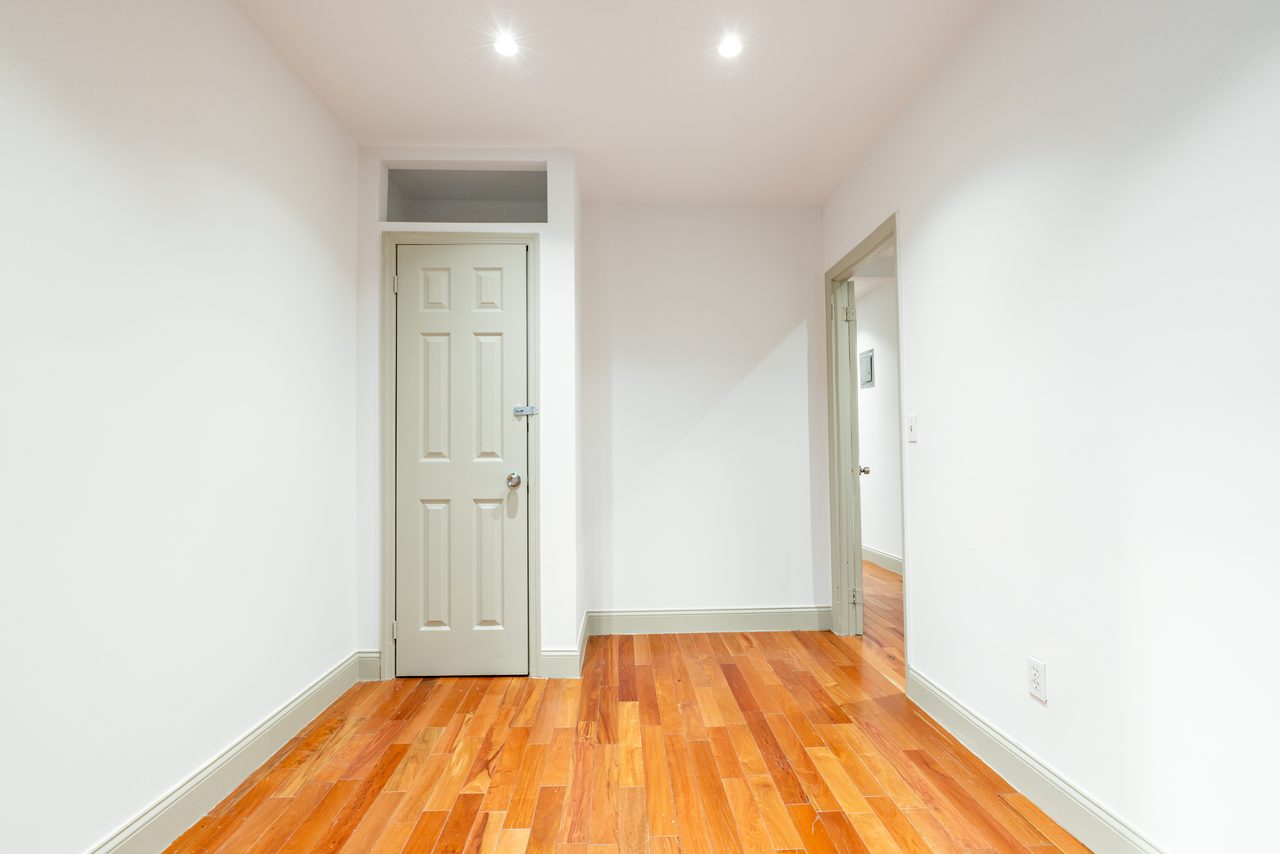 #862: Hamilton Heights - Full Bedroom A - 3