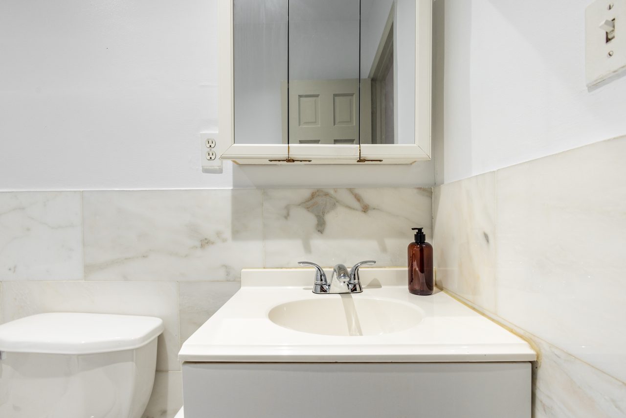  #862: Hamilton Heights - Full Bedroom A  -  #862: Hamilton Heights  - Gallery -  14