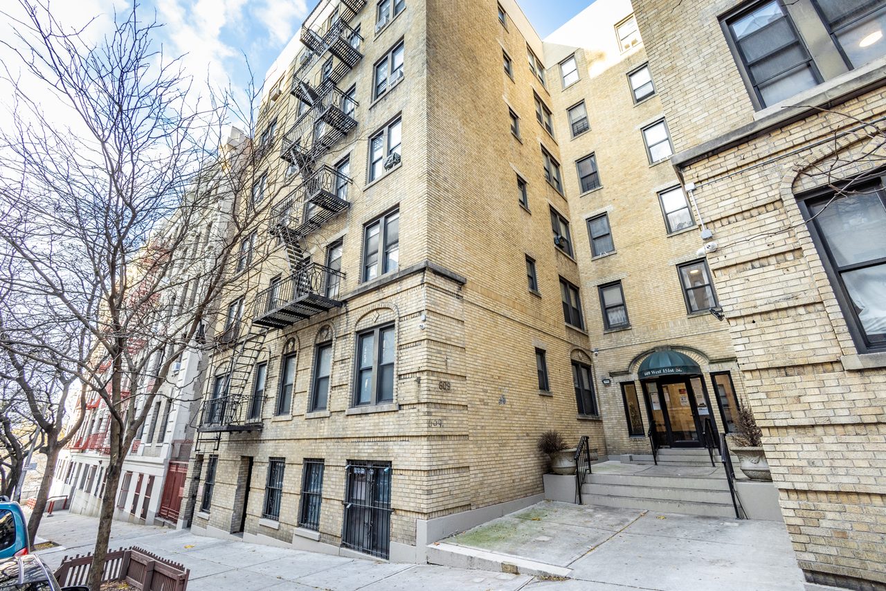 #862: Hamilton Heights - Full Bedroom B - 18