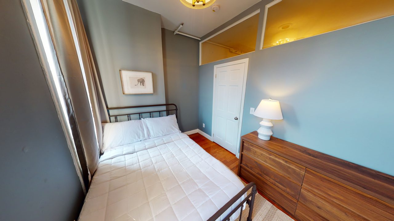 #529: East Village - Queen Bedroom B - #529: East Village - Gallery - 12
