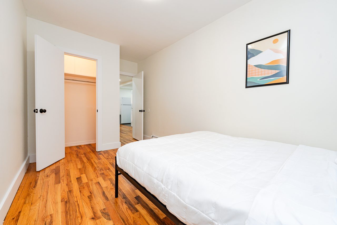 #1793: Bedford-Stuyvesant - Queen Room A - 11