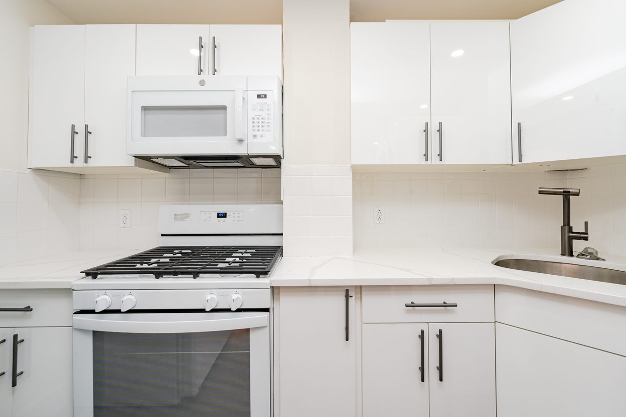 #1793: Bedford-Stuyvesant - Queen Room A - 8